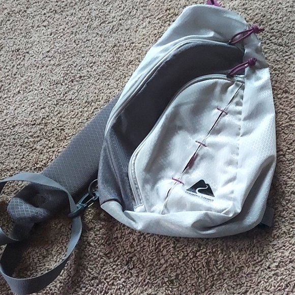 Tough 1 Embroidered Trail Riding Bag - 1200D Weather-Resistant, Neoprene Lined, Horse Riding Gear